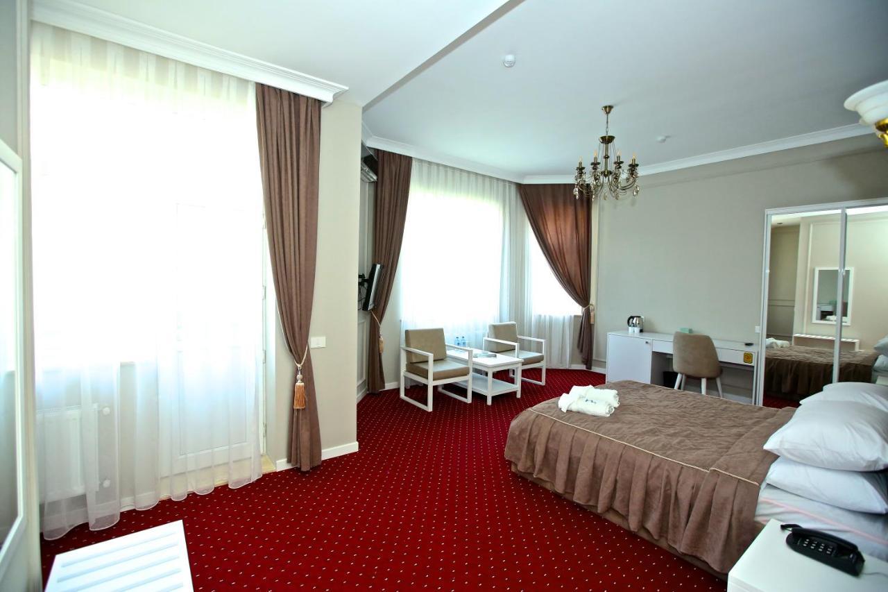 Miraj Hotel Баку Экстерьер фото